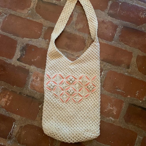 Vintage Macrame Shoulder Bag Vintage Crocheted Shoulder Bag 1970s Vibes - Picture 2 of 4